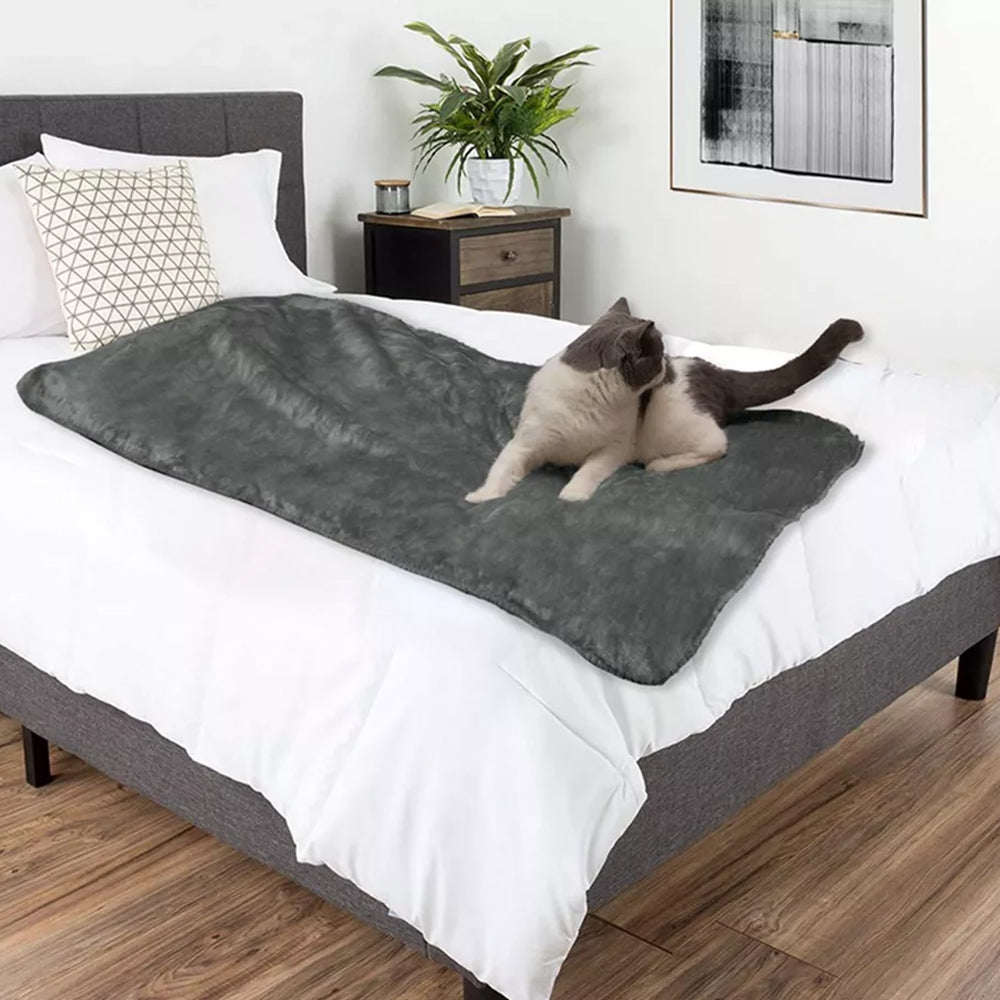 Bed and Furniture Blanket Protection Cover for Pets_9